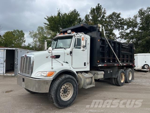 Peterbilt 335 Sklápěče