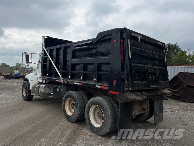 Peterbilt 335 Sklápěče
