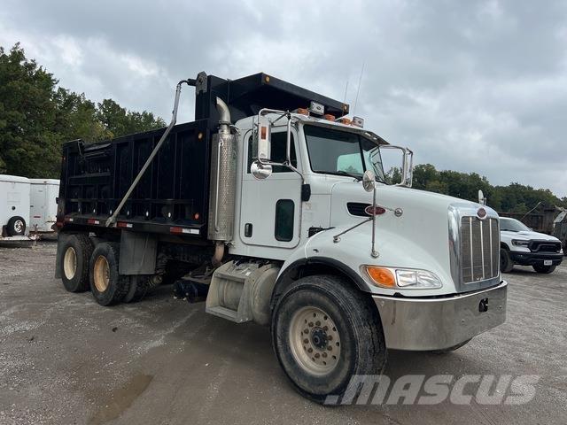 Peterbilt 335 Sklápěče