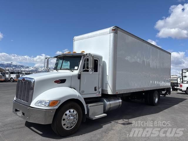 Peterbilt 337 Skříňová nástavba