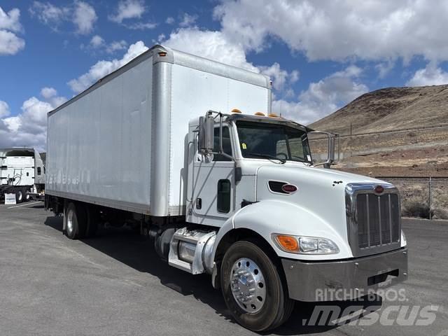 Peterbilt 337 Skříňová nástavba