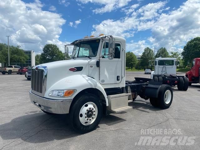 Peterbilt 337 Tahače
