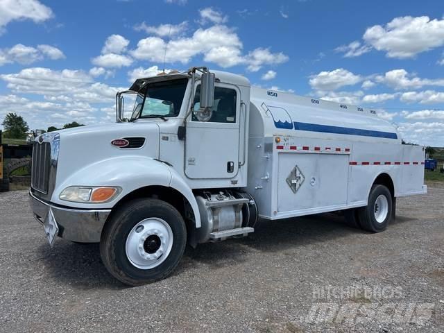 Peterbilt 337 Cisternové vozy