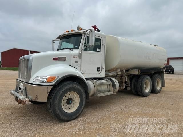 Peterbilt 348 Cisterny na vodu