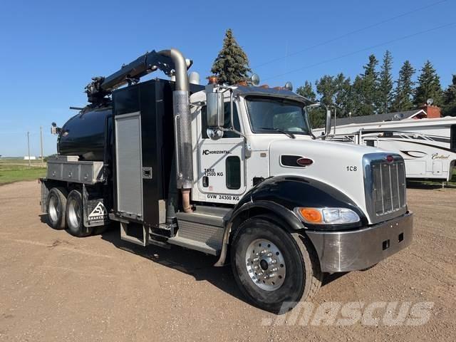 Peterbilt 348 Pásová rýpadla