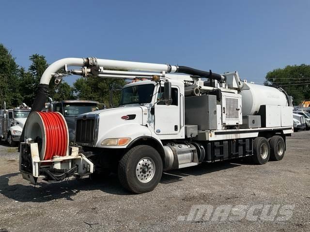 Peterbilt 348 Pásová rýpadla