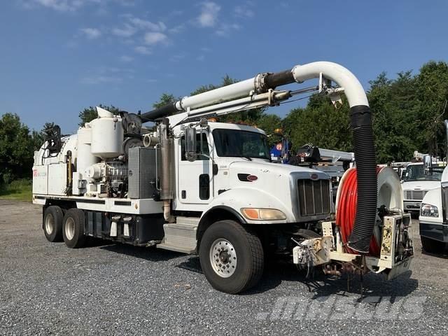 Peterbilt 348 Pásová rýpadla