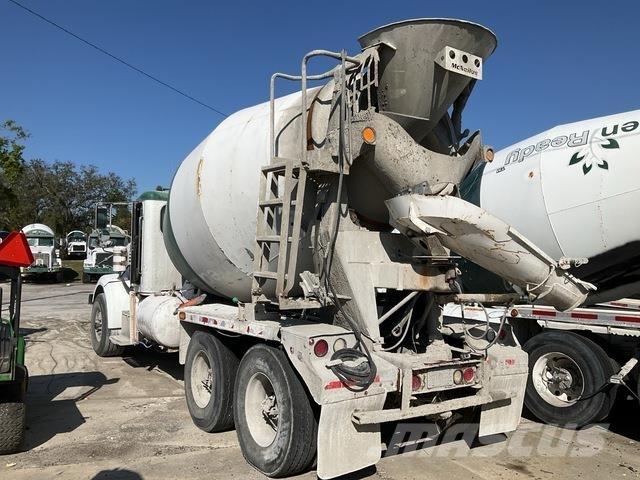 Peterbilt 357 Další