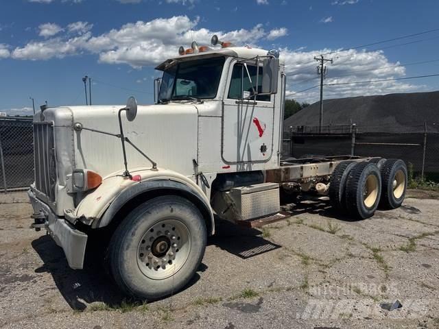 Peterbilt 357 Tahače