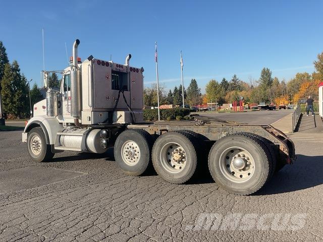 Peterbilt 357 Tahače