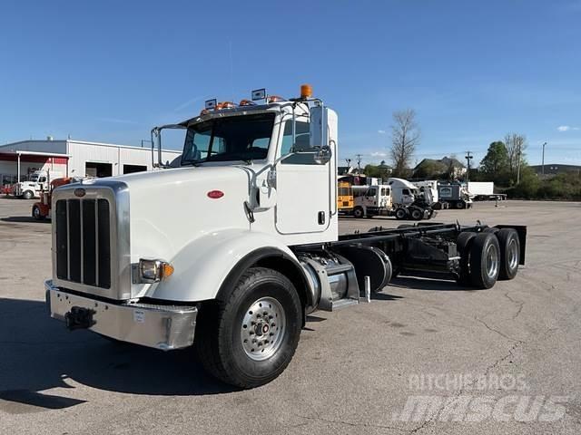 Peterbilt 365 Kabiny a interiér