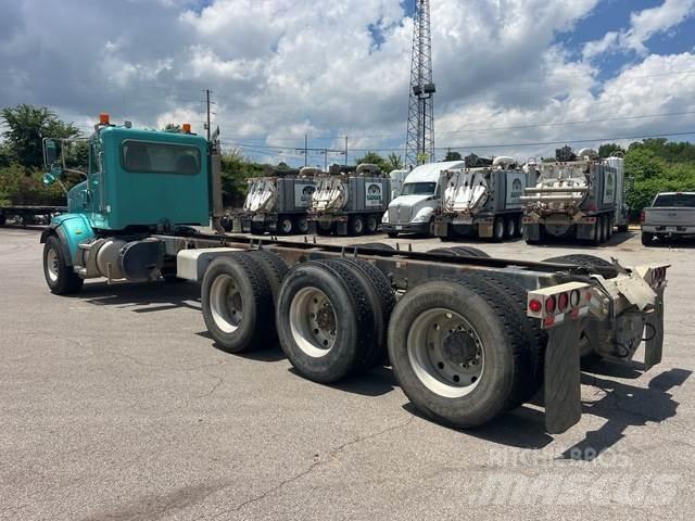 Peterbilt 365 Kabiny a interiér