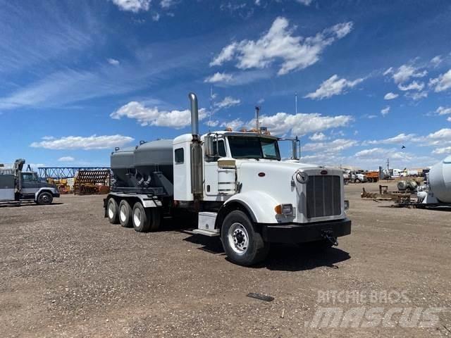 Peterbilt 367 Další