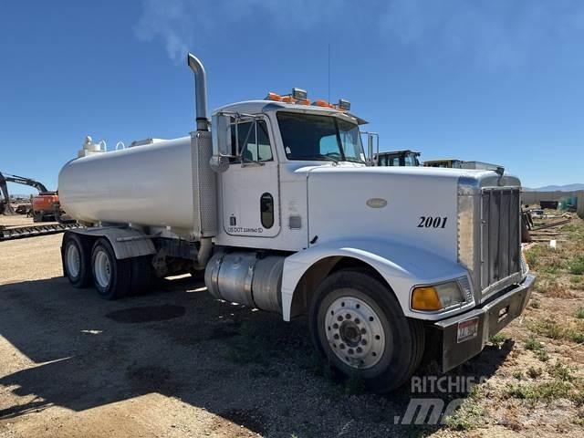Peterbilt 377 Cisterny na vodu