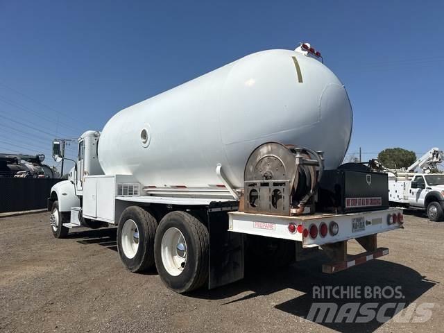 Peterbilt 382 Cisternové vozy