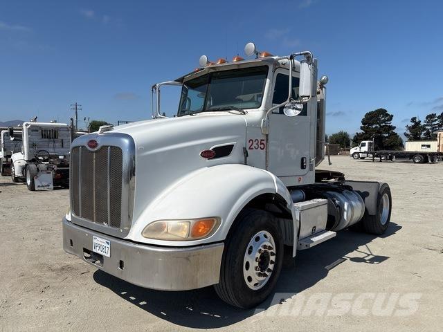 Peterbilt 384 Tahače