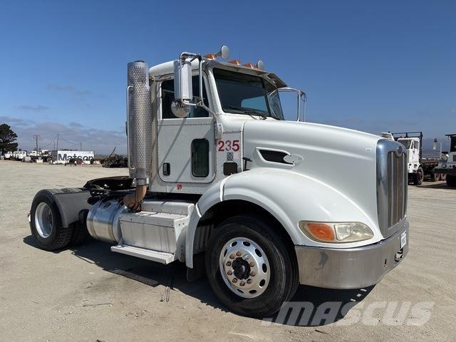 Peterbilt 384 Tahače