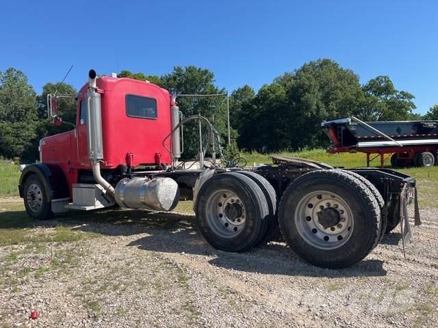 Peterbilt 388 Tahače