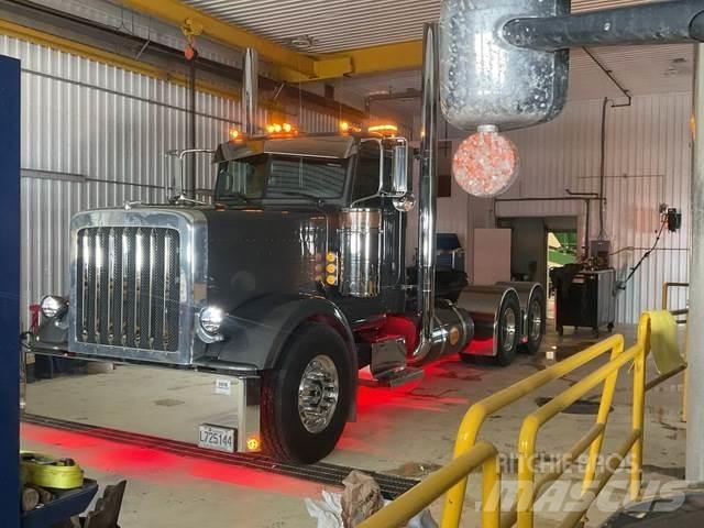 Peterbilt 388 Tahače