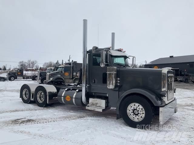 Peterbilt 388 Tahače