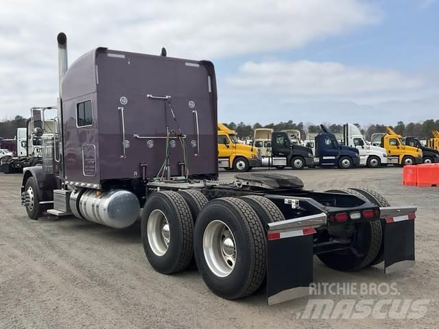 Peterbilt 389 Tahače