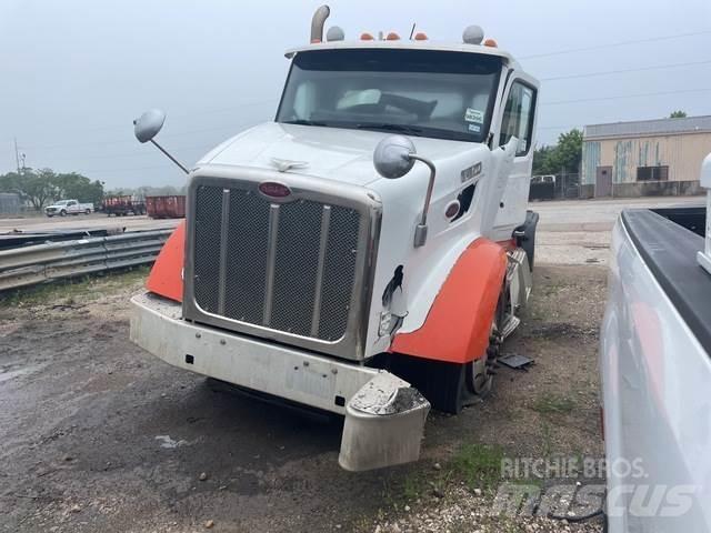 Peterbilt 567 Tahače