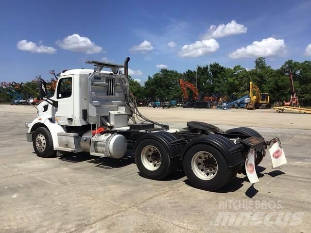 Peterbilt 567 Tahače