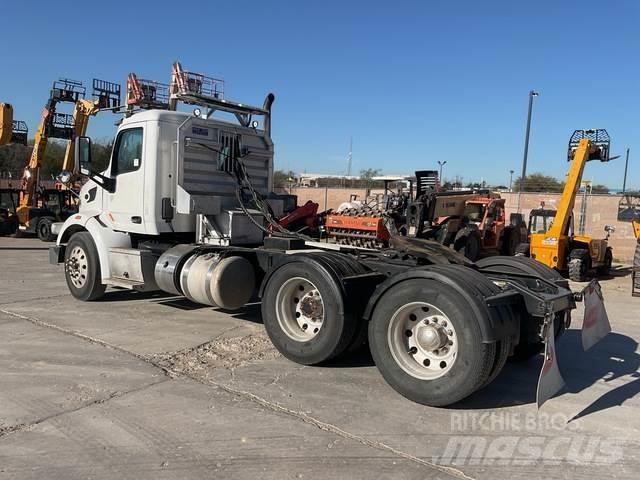 Peterbilt 567 Tahače