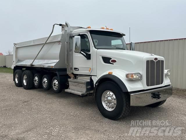 Peterbilt 567 Sklápěče