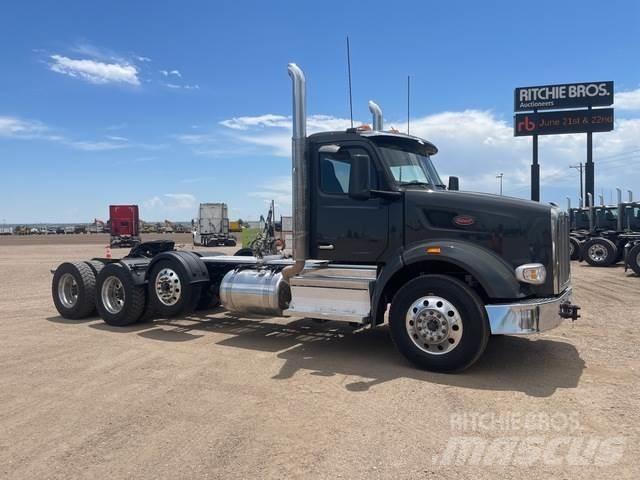 Peterbilt 567 Tahače
