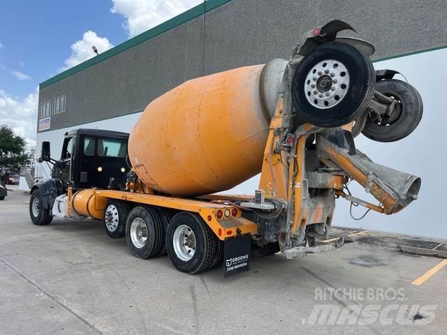 Peterbilt 567 Další