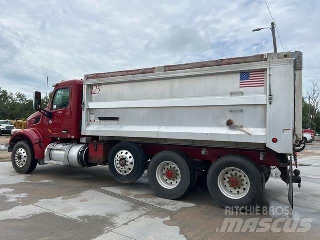 Peterbilt 567 Sklápěče