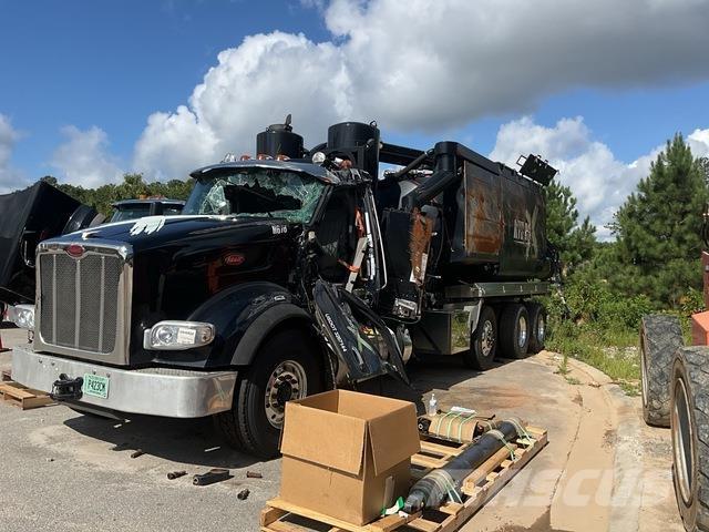 Peterbilt 567 Pásová rýpadla