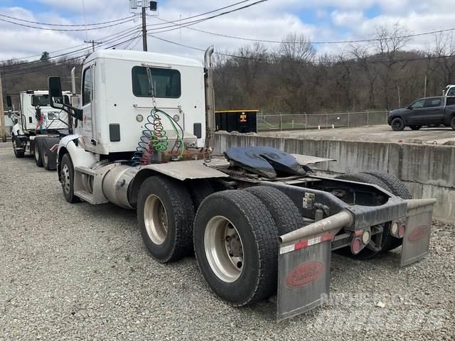 Peterbilt 579 Tahače
