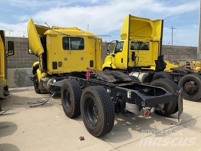 Peterbilt 579 Tahače