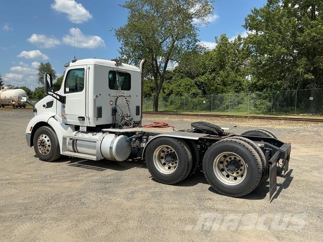 Peterbilt 579 Tahače
