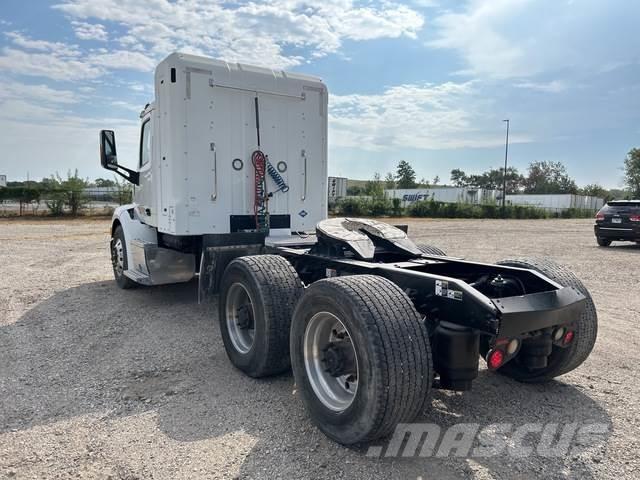 Peterbilt 579 Tahače