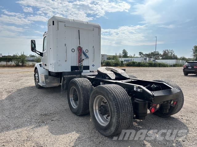 Peterbilt 579 Tahače
