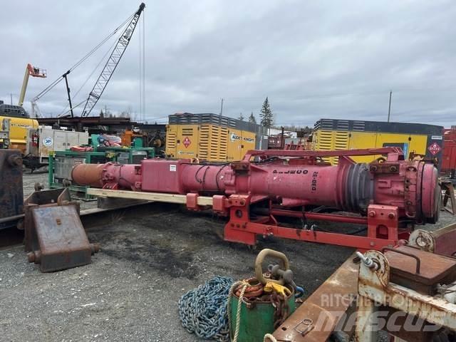  Pileco D30-32 Hydraulická beranidla na zatloukání pilotů