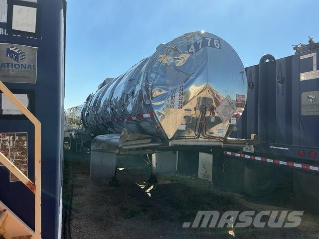 Polar  Cisternové přívěsy