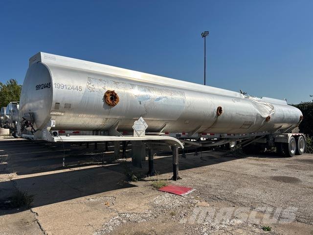 Polar  Cisternové přívěsy