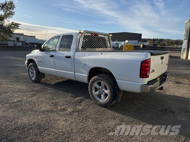 RAM 1500 Pick up/Valník