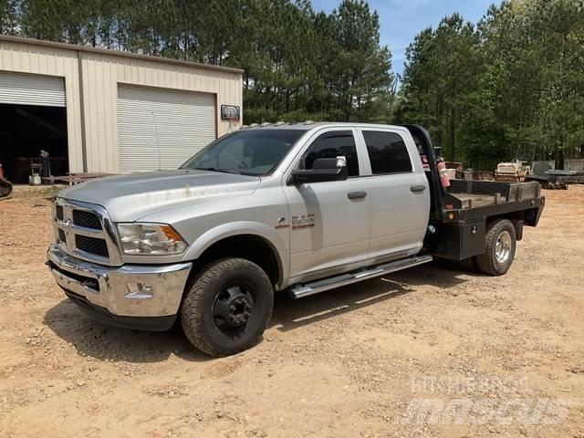 RAM 3500 Valníky/Sklápěcí bočnice