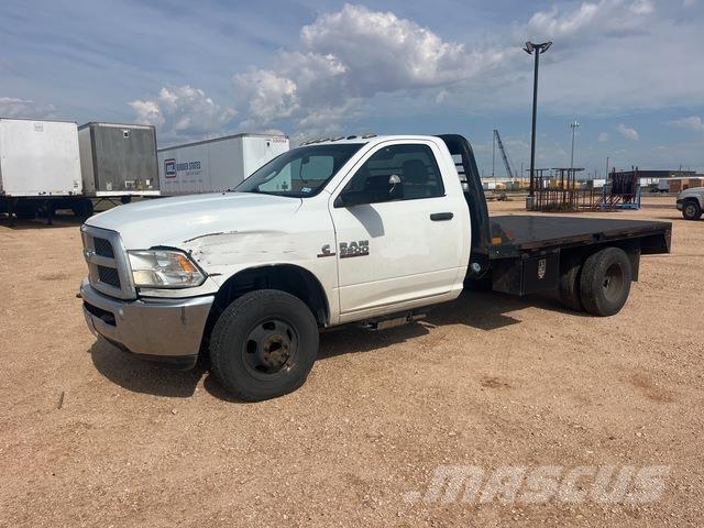 RAM 3500 Valníky/Sklápěcí bočnice
