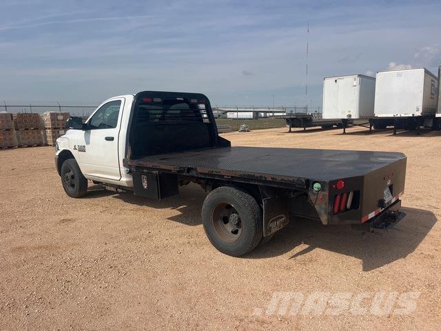 RAM 3500 Valníky/Sklápěcí bočnice