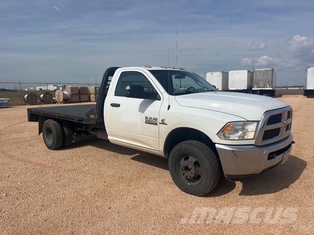 RAM 3500 Valníky/Sklápěcí bočnice