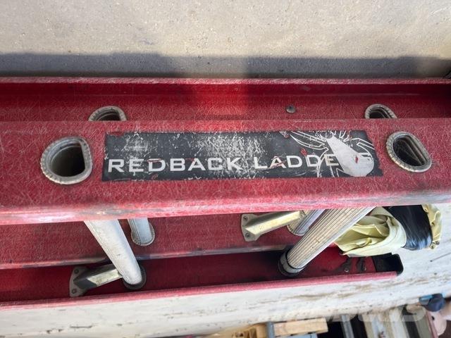  Redback Stavebnictví - ostatní