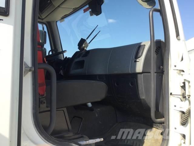 Renault D250 Mobilní vrtná souprava