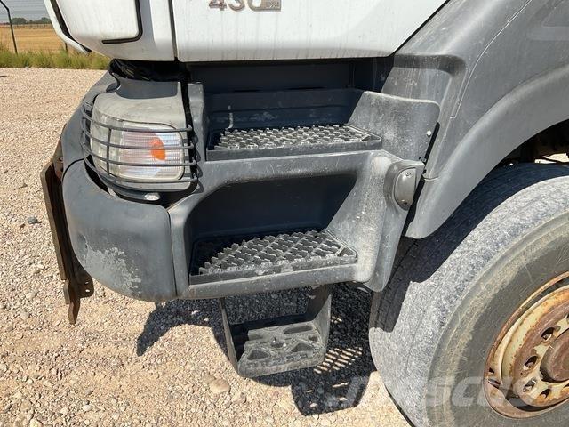Renault Kerax Sklápěče