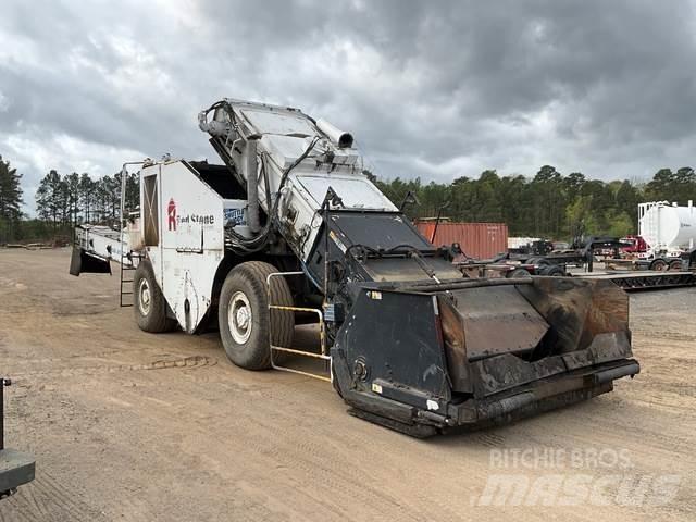 Roadtec 2500E Stroje pro přepravu materiálů